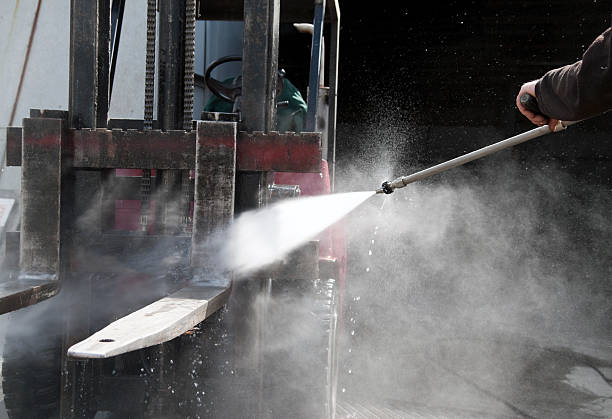 Post-Construction Pressure Washing in Mount Pleasant, MI